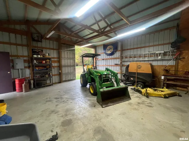 $329,900 | 3220 Massac Creek Road, Metropolis, IL 62960