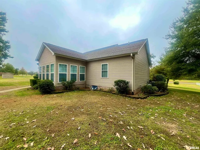 $329,900 | 3220 Massac Creek Road, Metropolis, IL 62960