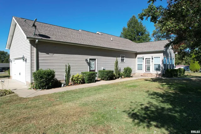 $329,900 | 3220 Massac Creek Road, Metropolis, IL 62960