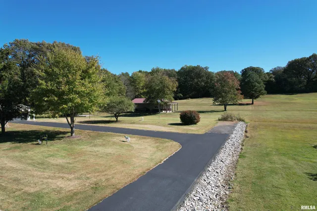 $329,900 | 3220 Massac Creek Road, Metropolis, IL 62960