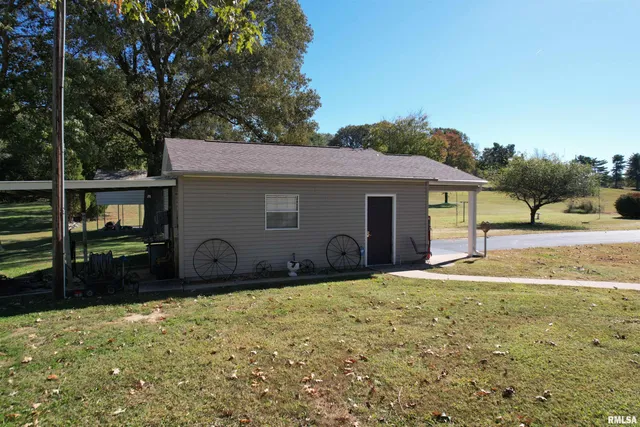 $329,900 | 3220 Massac Creek Road, Metropolis, IL 62960