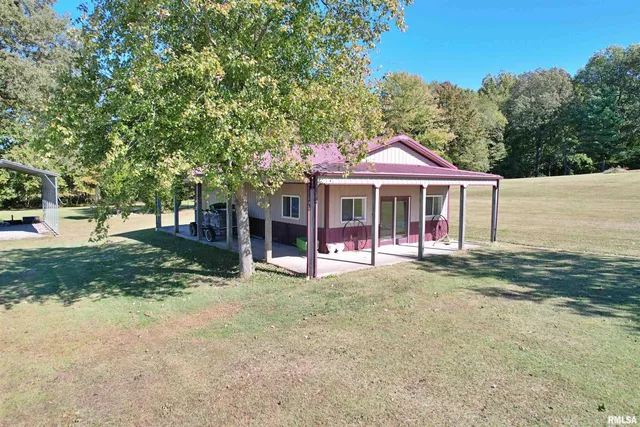 $329,900 | 3220 Massac Creek Road, Metropolis, IL 62960
