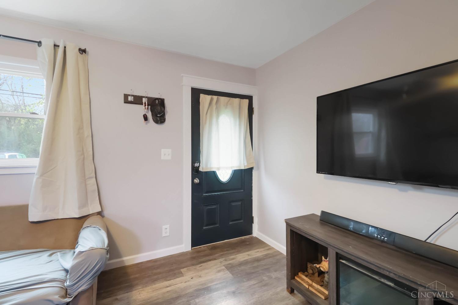 147 Campbell Road Harrison, OH 45030 - Photo 5 of 29 Gallery Image 5