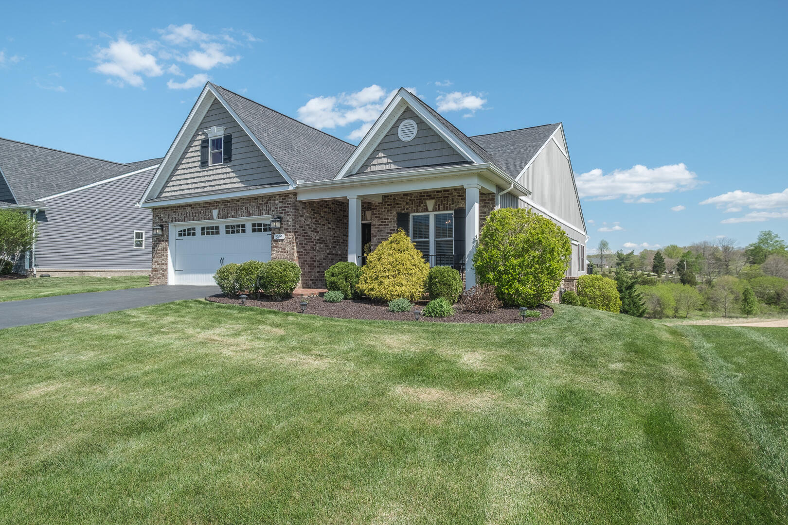314 Settlers Road Fincastle, VA 24090 - Photo 4 of 53 314 Settlers-4