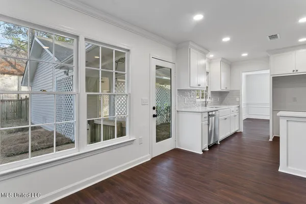 $299,900 | 4348 Brook Drive, Jackson, MS 39206