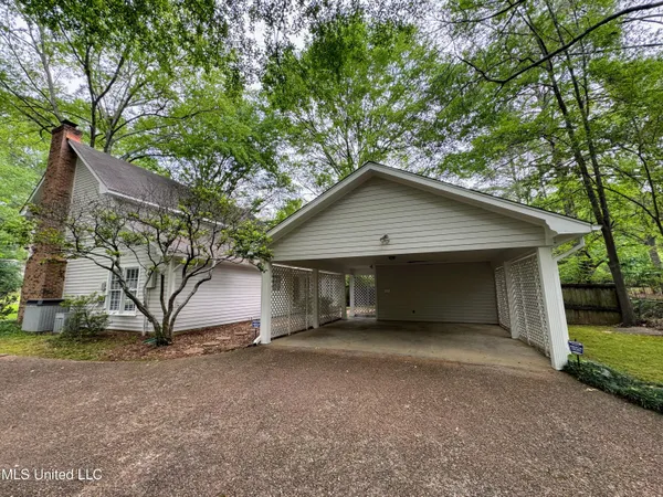 $299,900 | 4348 Brook Drive, Jackson, MS 39206