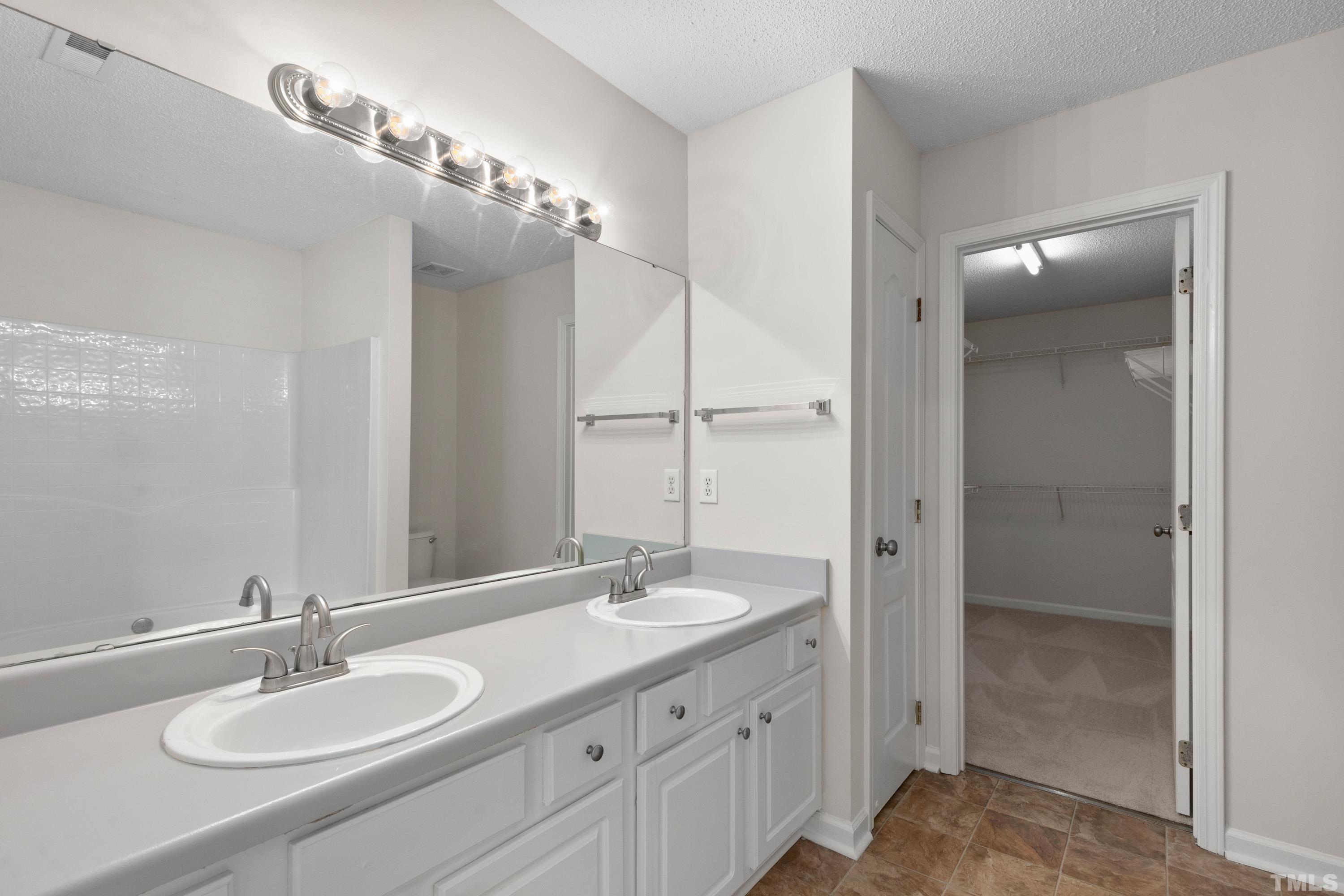 5621 Orchard Gate Way Raleigh, NC 27616 - Photo 14 of 23