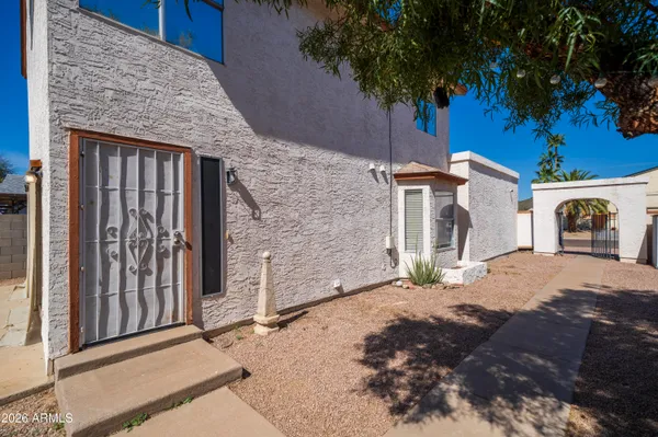 $2,000 | 4439 West Wescott Drive, Glendale, AZ 85308