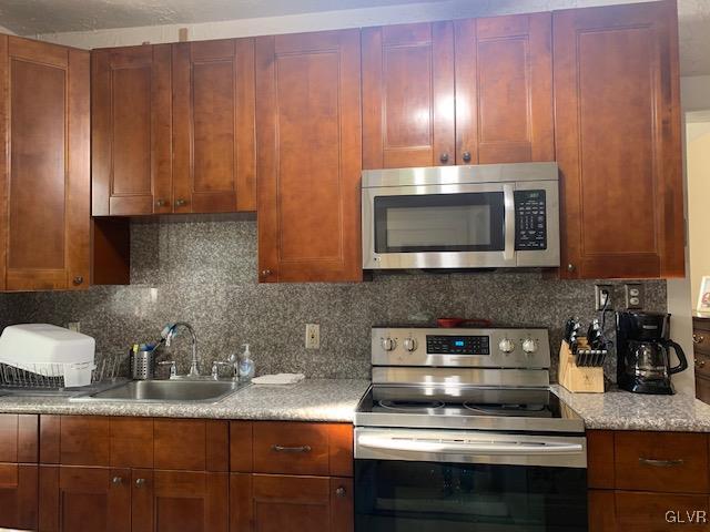 2116 Huckleberry Road Allentown, PA 18104 - Photo 7 of 26 Gallery Image 7