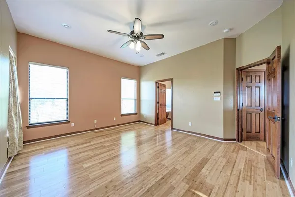 $2,800 | 3206 Constitution Drive, Lago Vista, TX 78645