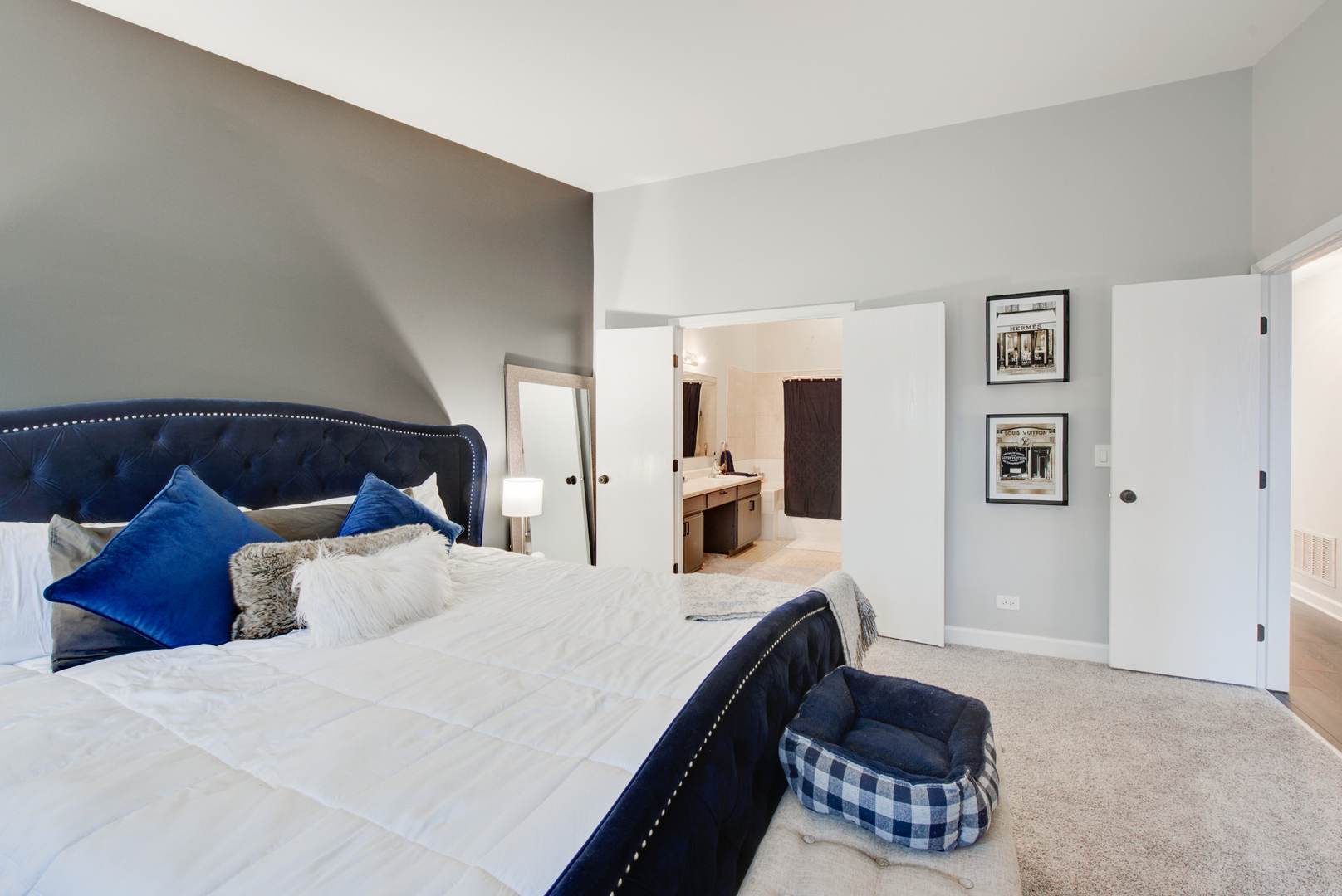 2458 Charleston Drive, Unit 6 Schaumburg, IL 60193 - Photo 25 of 31 a living room with furniture and a bed