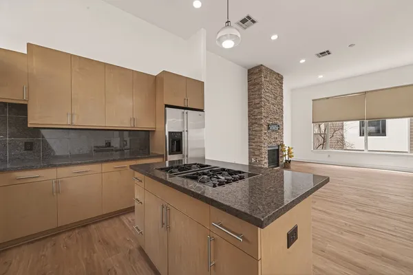 $3,200 | 724 Ruthven Street, Houston, TX 77019