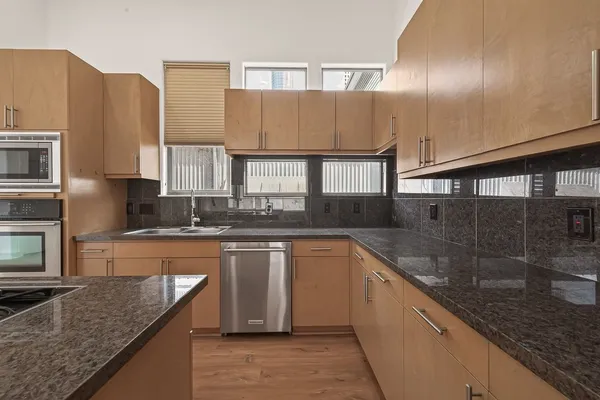 $3,200 | 724 Ruthven Street, Houston, TX 77019