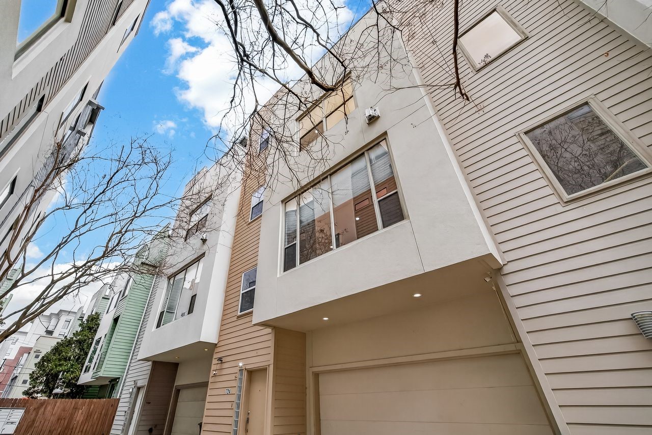724 Ruthven Street Houston, TX 77019 - Photo 2 of 44 Located in Midtown Houston, you have great access to all the city has to offer - sport venues, restaurants, shopping and nightlife.