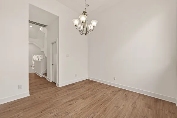 $3,200 | 724 Ruthven Street, Houston, TX 77019