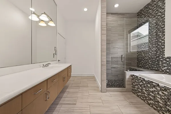 $3,200 | 724 Ruthven Street, Houston, TX 77019