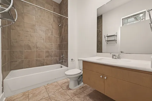 $3,200 | 724 Ruthven Street, Houston, TX 77019