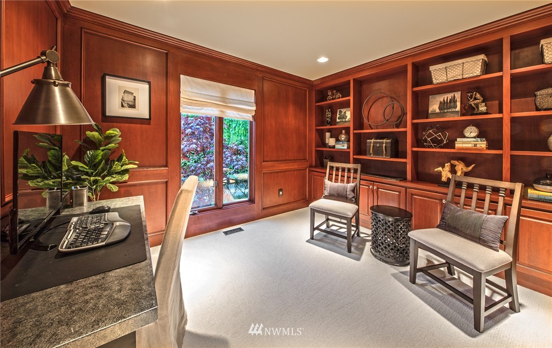 3319 Evergreen Point Road Medina, WA 98039 - Photo 11 of 25