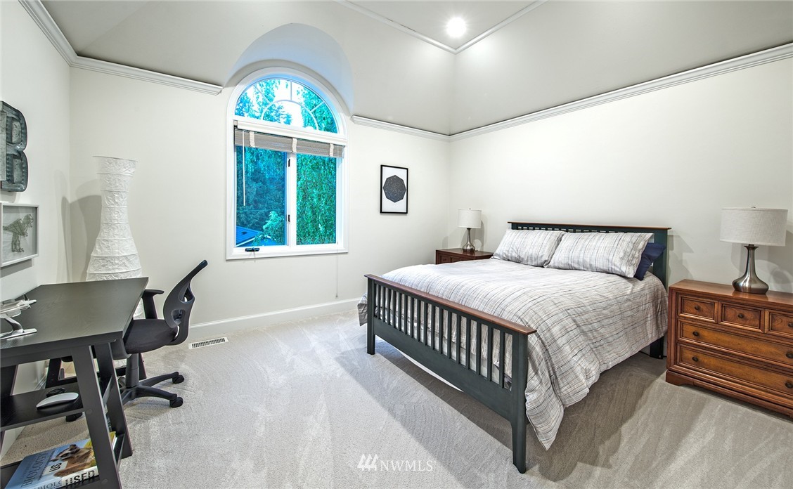 3319 Evergreen Point Road Medina, WA 98039 - Photo 19 of 25