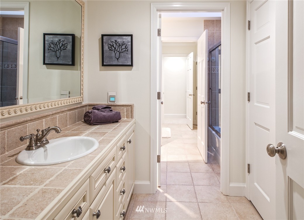 3319 Evergreen Point Road Medina, WA 98039 - Photo 20 of 25