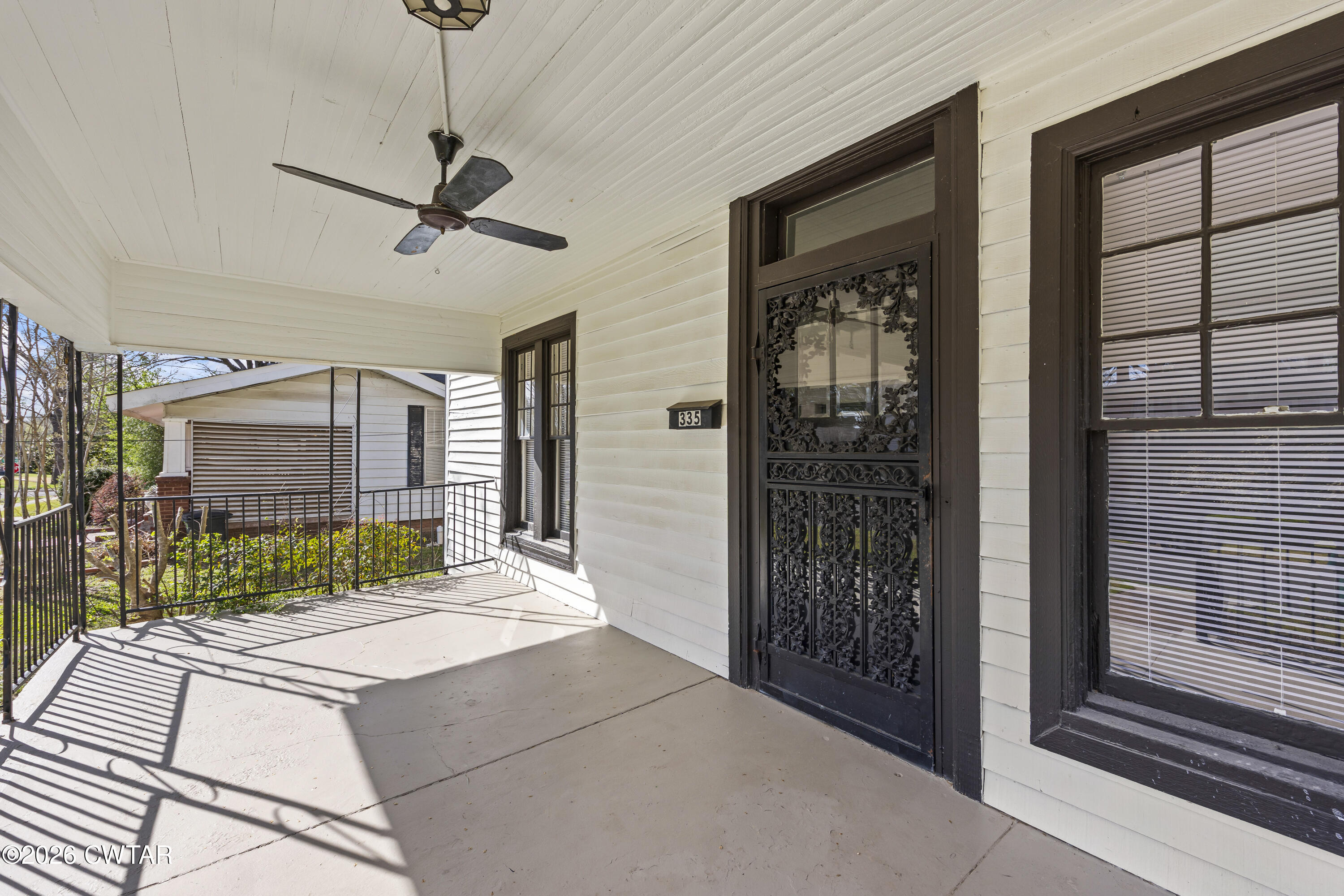 335 Division Avenue Jackson, TN 38301 - Photo 3 of 19 EN4A1734