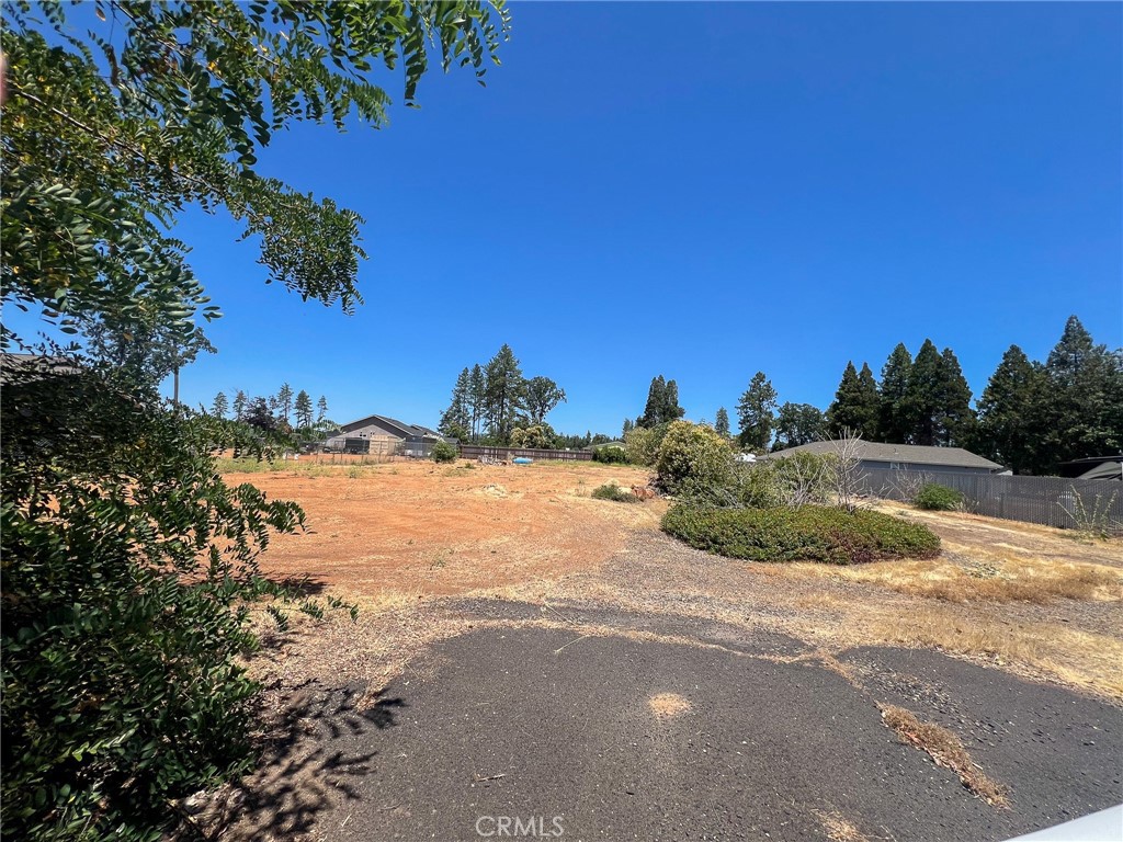 1131 Pearson Road Paradise, CA 95969 - Photo 1 of 1 driving into property