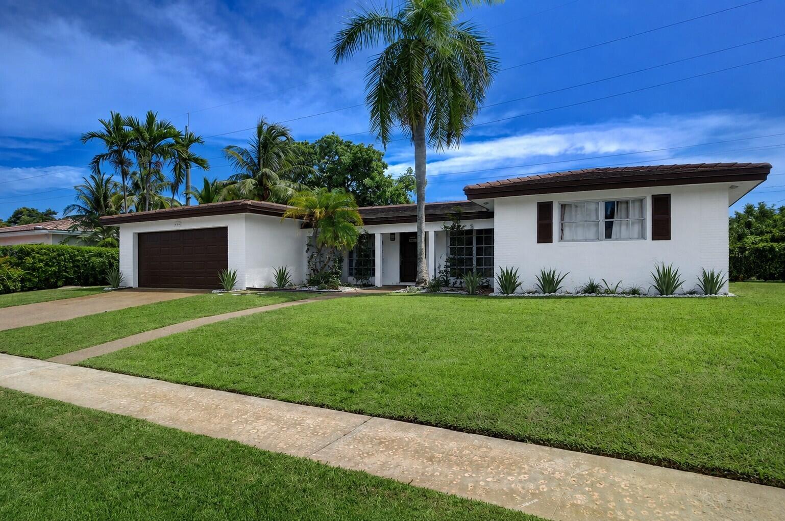 840 Southwest 7th Street Boca Raton, FL 33486 - Photo 1 of 33 Front Primary