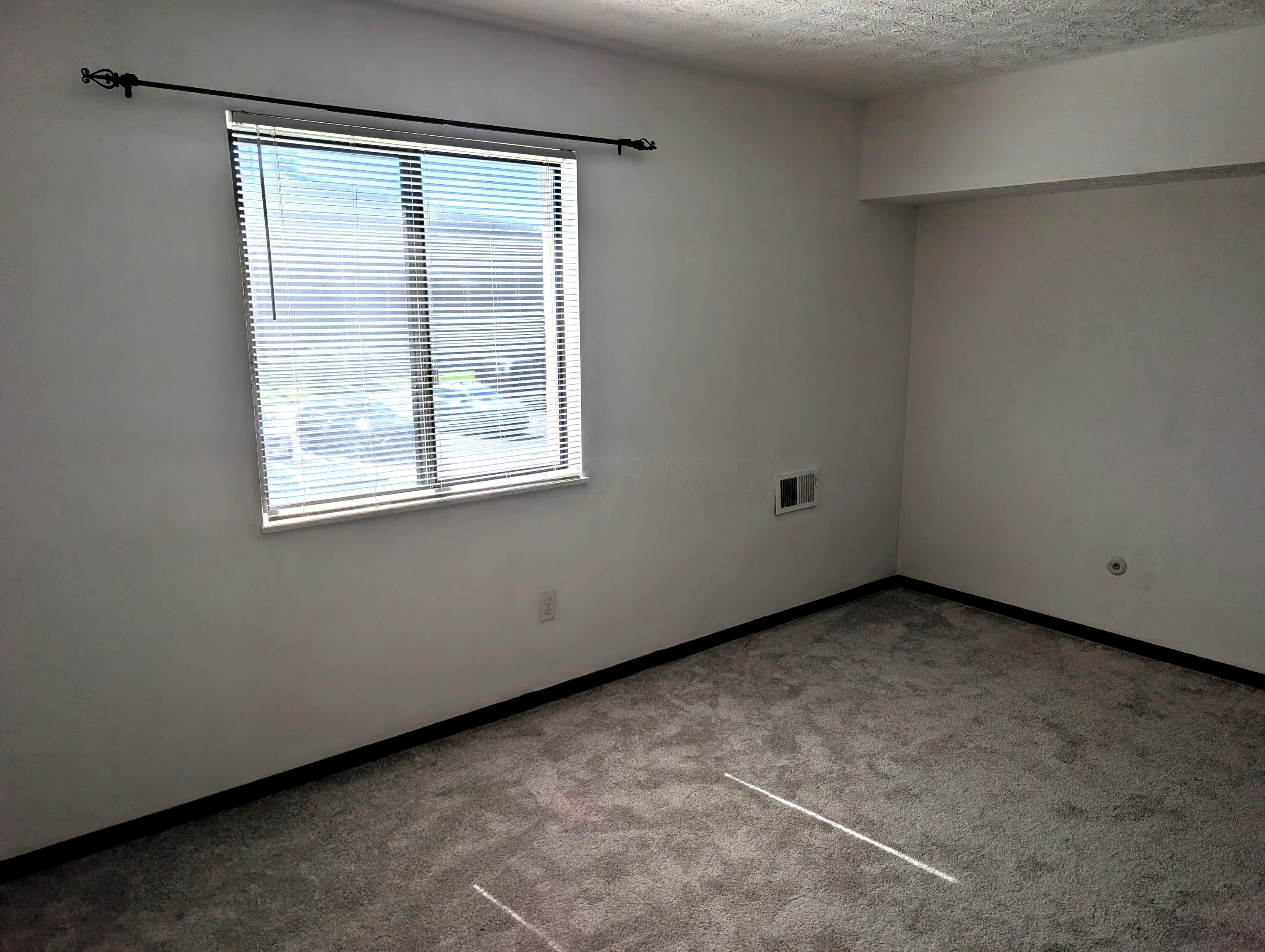 4115 Karl Road, Unit 207 Columbus, OH 43224 - Photo 13 of 20 Bedroom