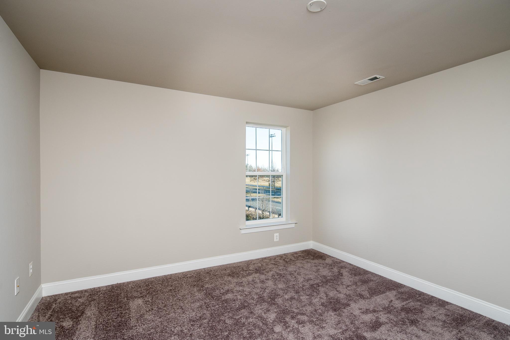 6444 Hanover Road Hanover, MD 21076 - Photo 16 of 29 an empty room with a window