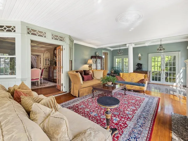 $1,145,000 | 31 Lenox Street, Worcester, MA 01602