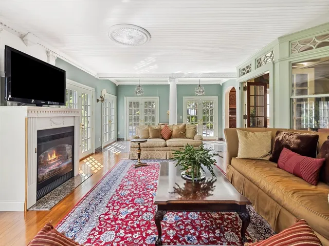 $1,195,000 | 31 Lenox Street, Worcester, MA 01602