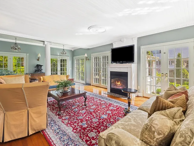 $1,195,000 | 31 Lenox Street, Worcester, MA 01602