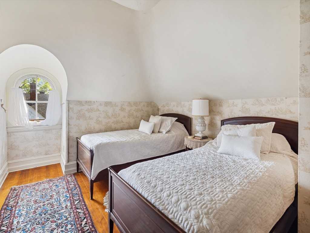 31 Lenox Street Worcester, MA 01602 - Photo 31 of 42