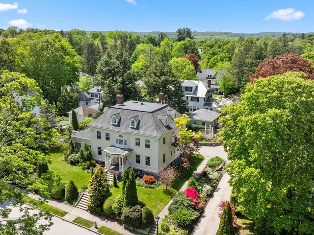 $1,195,000 | 31 Lenox Street, Worcester, MA 01602
