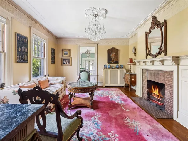 $1,195,000 | 31 Lenox Street, Worcester, MA 01602