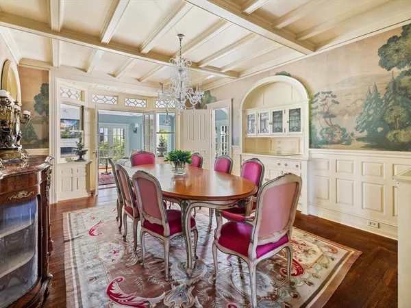 $1,145,000 | 31 Lenox Street, Worcester, MA 01602