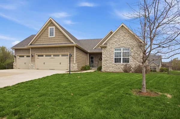 $549,900 | 1204 Ashford Court, Mahomet, IL 61853