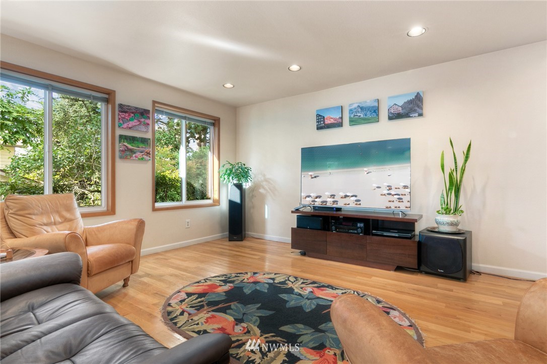 17807 85th Place Northeast Bothell, WA 98011 - Photo 11 of 27 Gallery Image 11