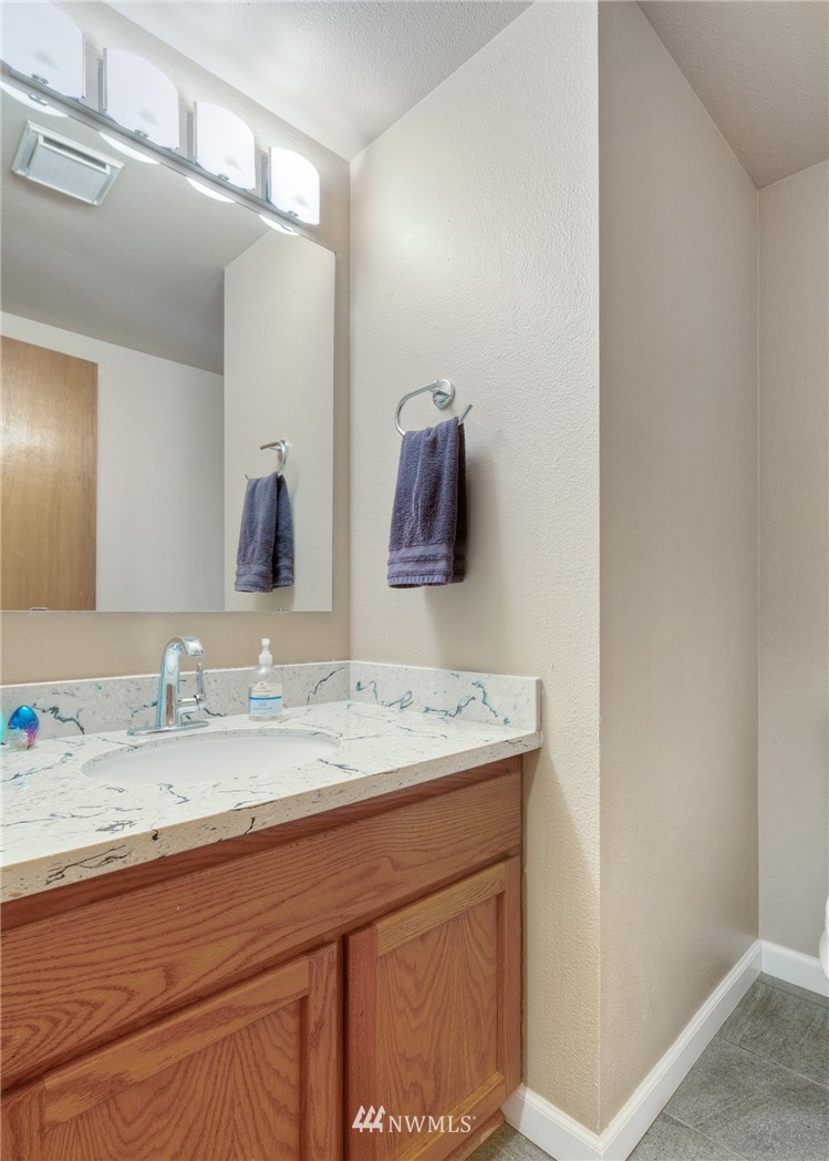 17807 85th Place Northeast Bothell, WA 98011 - Photo 13 of 27 Gallery Image 13
