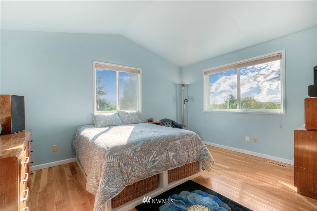 17807 85th Place Northeast Bothell, WA 98011 - Photo 14 of 27 Gallery Image 14