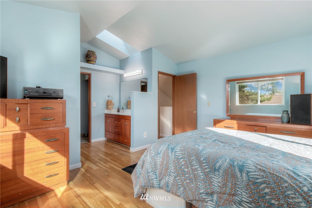 17807 85th Place Northeast Bothell, WA 98011 - Photo 15 of 27 Gallery Image 15