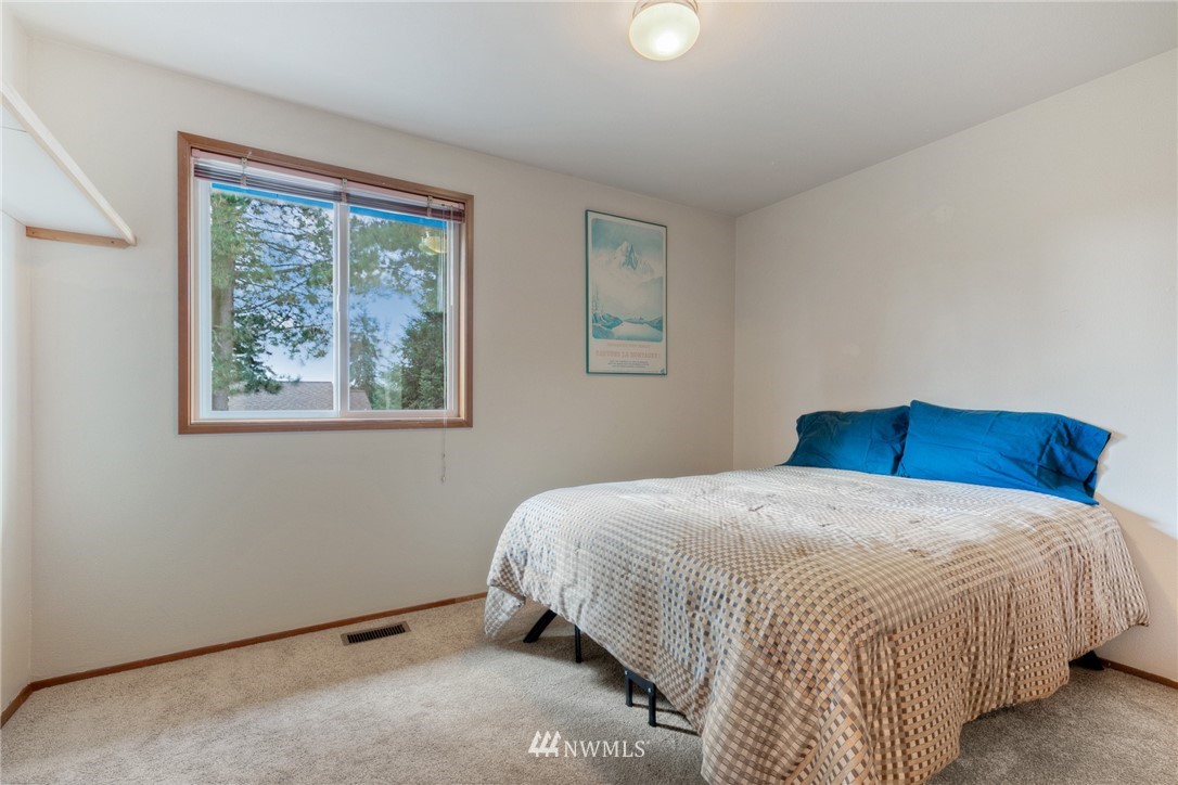 17807 85th Place Northeast Bothell, WA 98011 - Photo 18 of 27 Gallery Image 18