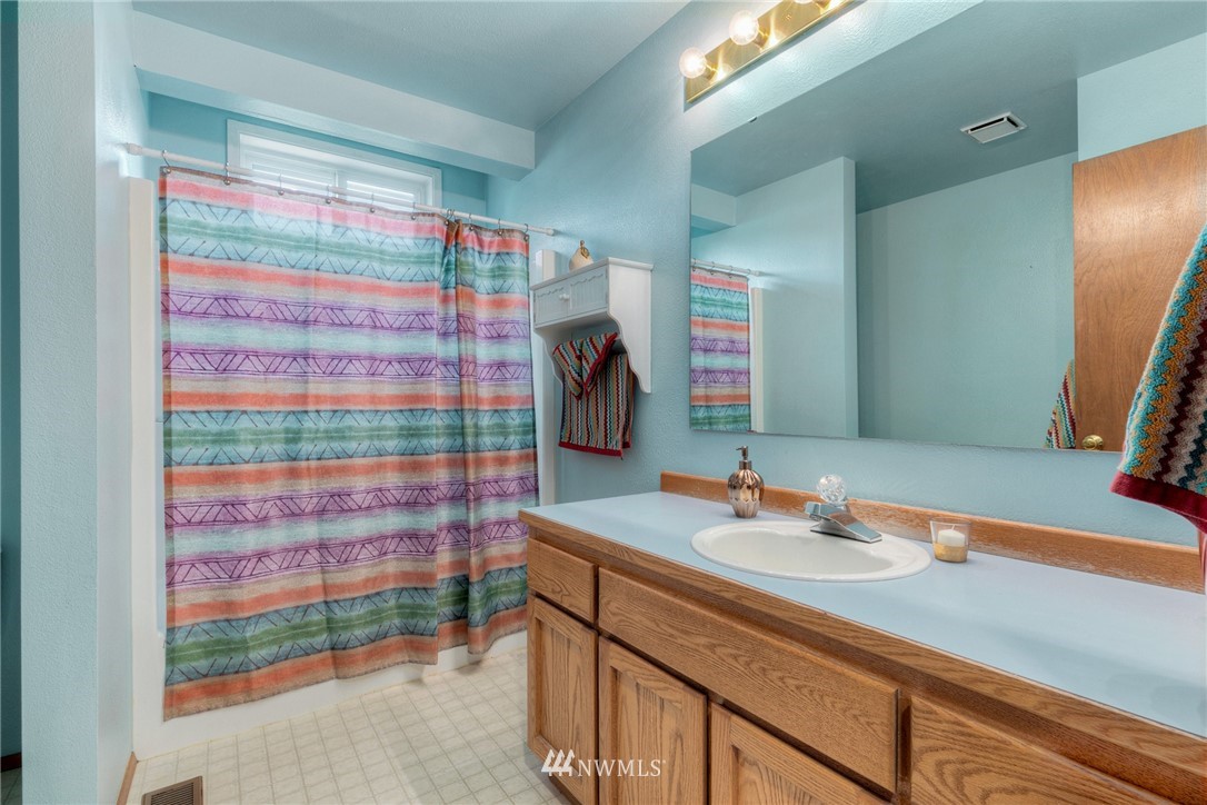 17807 85th Place Northeast Bothell, WA 98011 - Photo 20 of 27 Gallery Image 20