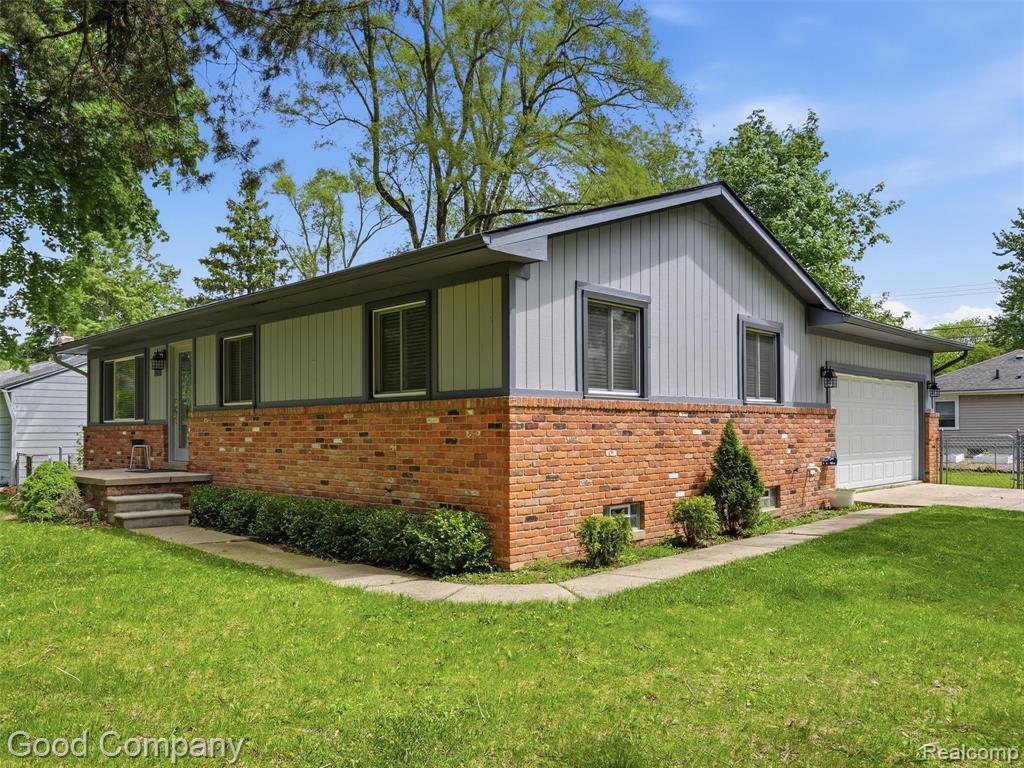 2793 Weaverton Rochester, MI 48307 - Photo 2 of 32
