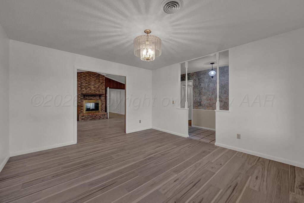 6000 Hatfield Circle Amarillo, TX 79109 - Photo 12 of 31 living room 2 (17)