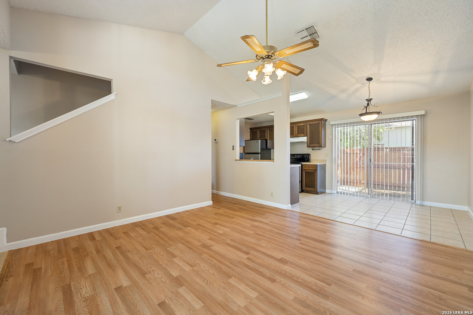 9140 Timber Path, Unit 2204 San Antonio, TX 78250 - Photo 3 of 18