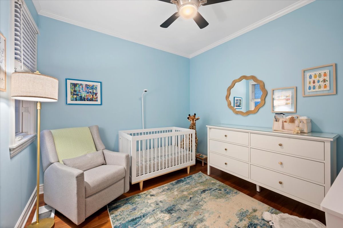 1426 West Irving Park Road, Unit 3 Chicago, IL 60613 - Photo 19 of 22 Gallery Image 19