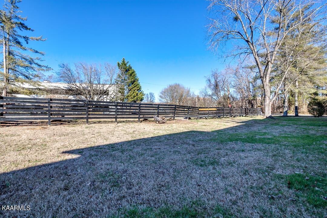 18 Valley Forge Drive Oak Ridge, TN 37830 - Photo 33 of 36 Gallery Image 33
