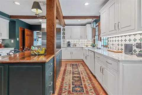 $1,199,000 | 243 Shell Beach Drive, Lake Charles, LA 70601