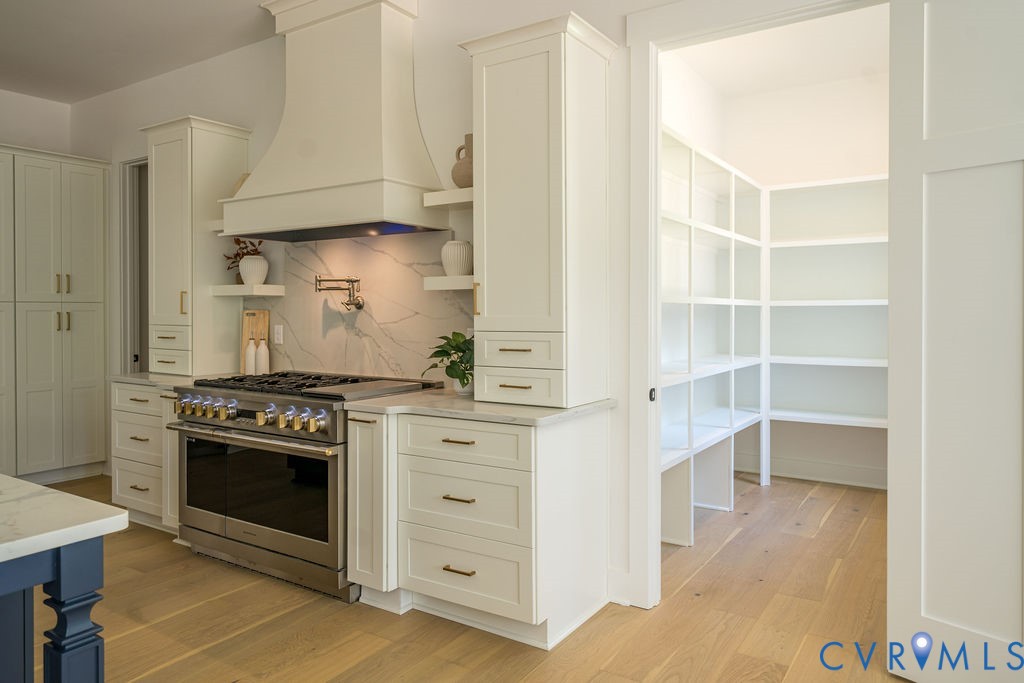 1175 Cardinal Crest Terrace Midlothian, VA 23113 - Photo 15 of 50 a kitchen with cabinets and appliances